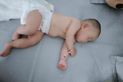 宿州宝宝多久会抬头 宿州宝宝多久会抬头